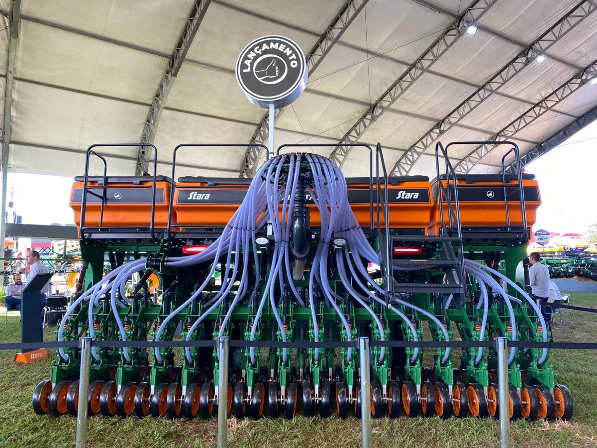 Stara представила новую продукцию на выставке Agrishow 2022